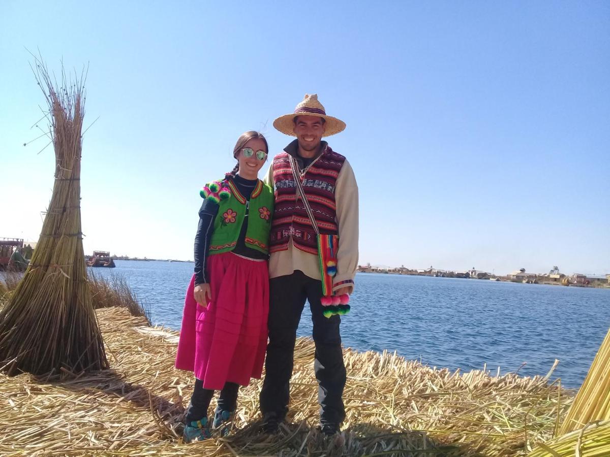 פונו Los Uros מראה חיצוני תמונה